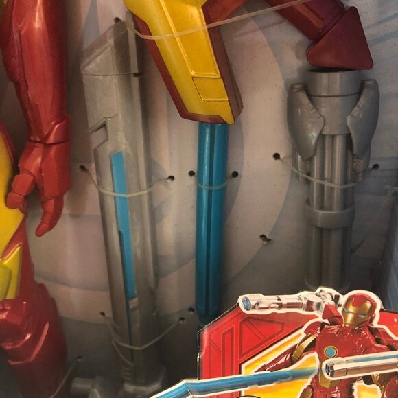 NIB Hasbro Marvel Avengers Titan Hero Iron Man Action Figure Blast Gear Red/Gold - Picture 5 of 13